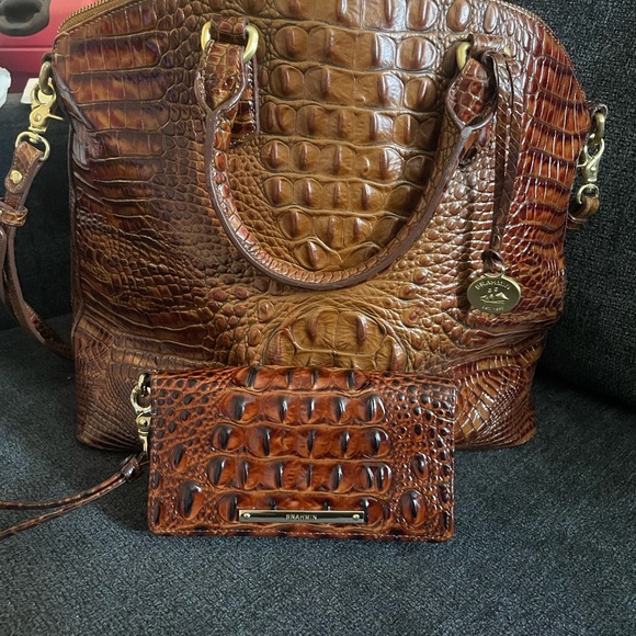 Brahmin Tan Crocodile Embossed Shoulder Bag - Picture 1 of 1